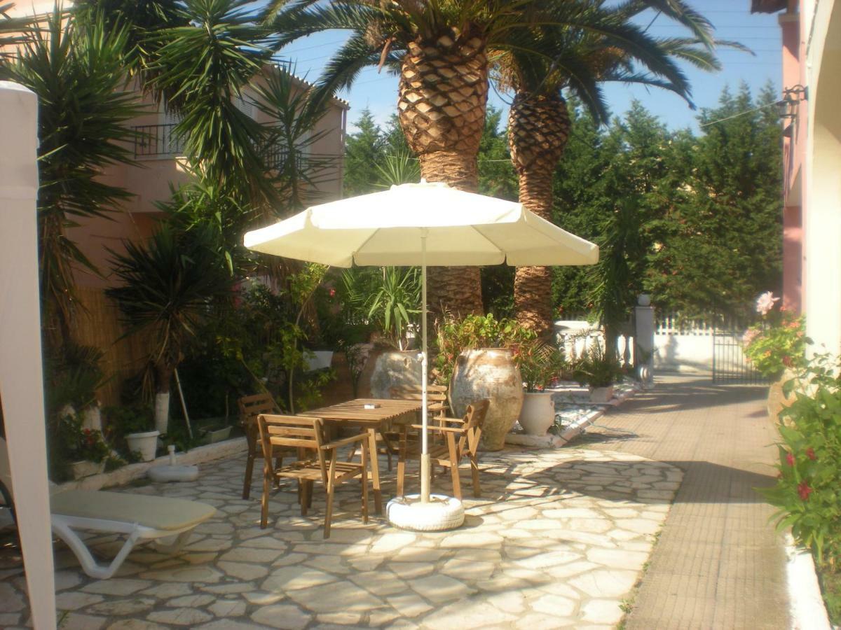 Acharavi Afrodite Apartments מראה חיצוני תמונה