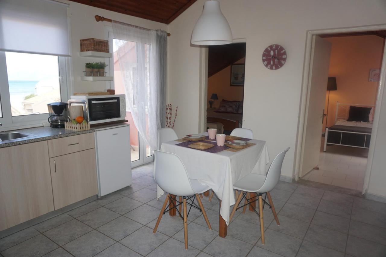 Acharavi Afrodite Apartments מראה חיצוני תמונה