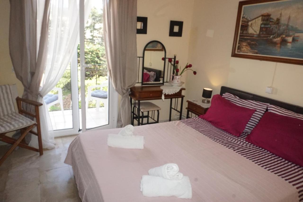 Acharavi Afrodite Apartments מראה חיצוני תמונה